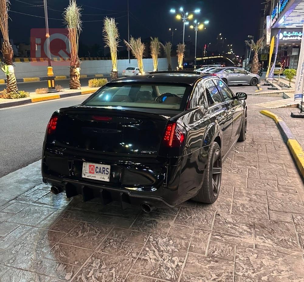 كرايسلر 300
